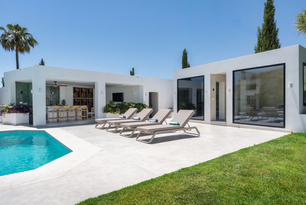 Estepona villa 6 Bedrooms