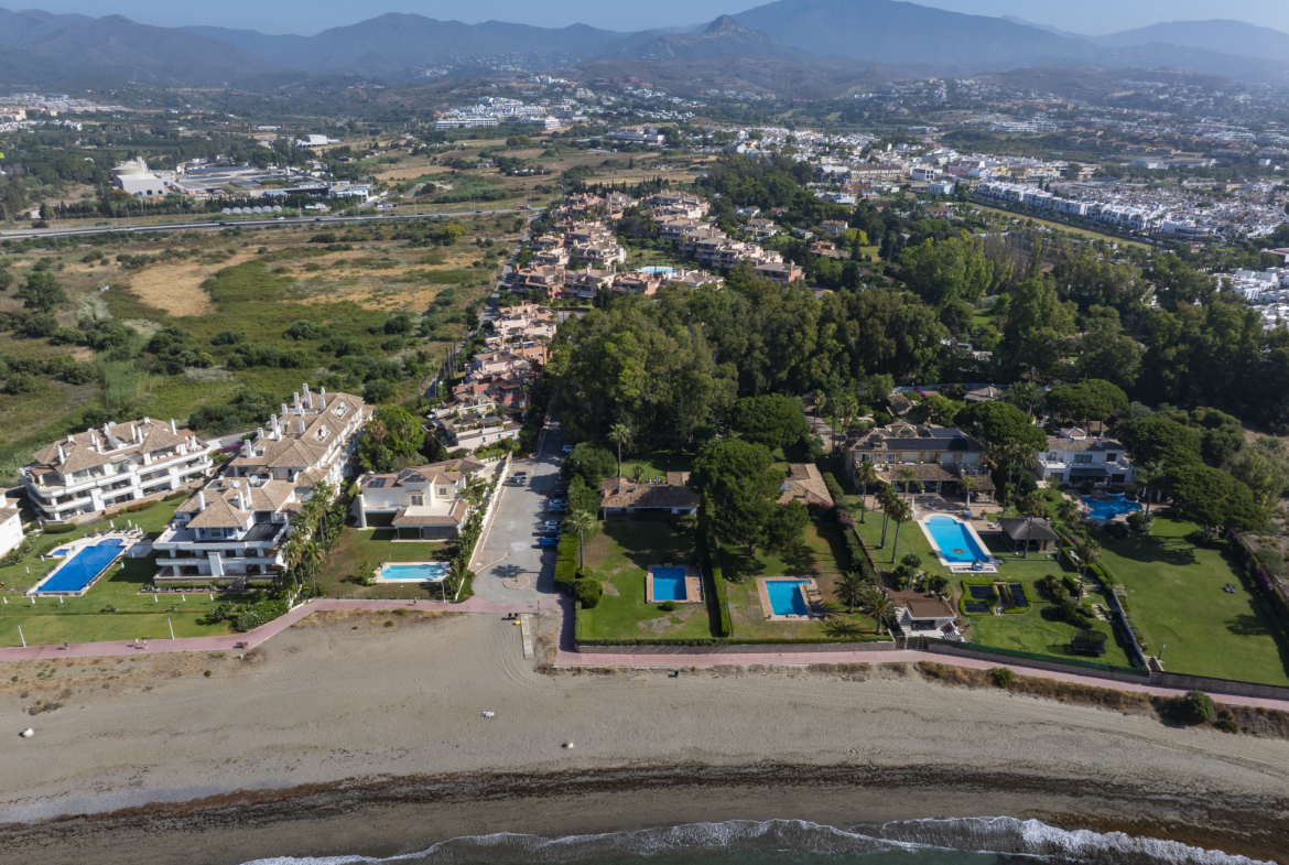 Estepona villa 5 Bedrooms