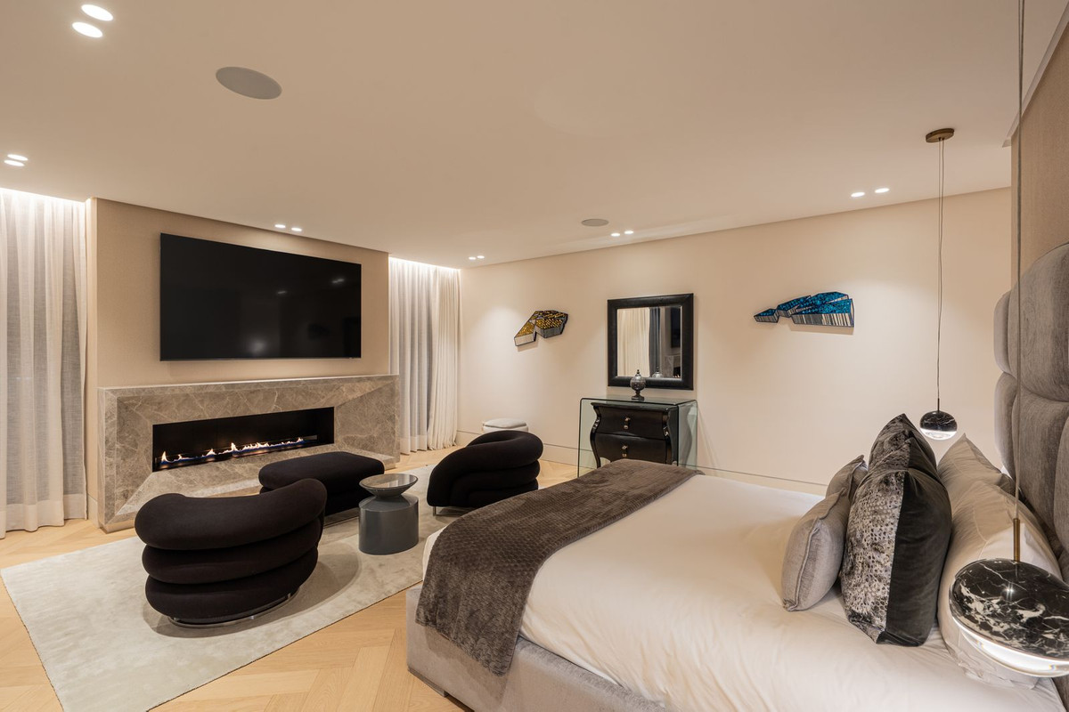 luxo-estate-14 Luxury Villa for Sale in Marbella Hill Club | Golden Mile