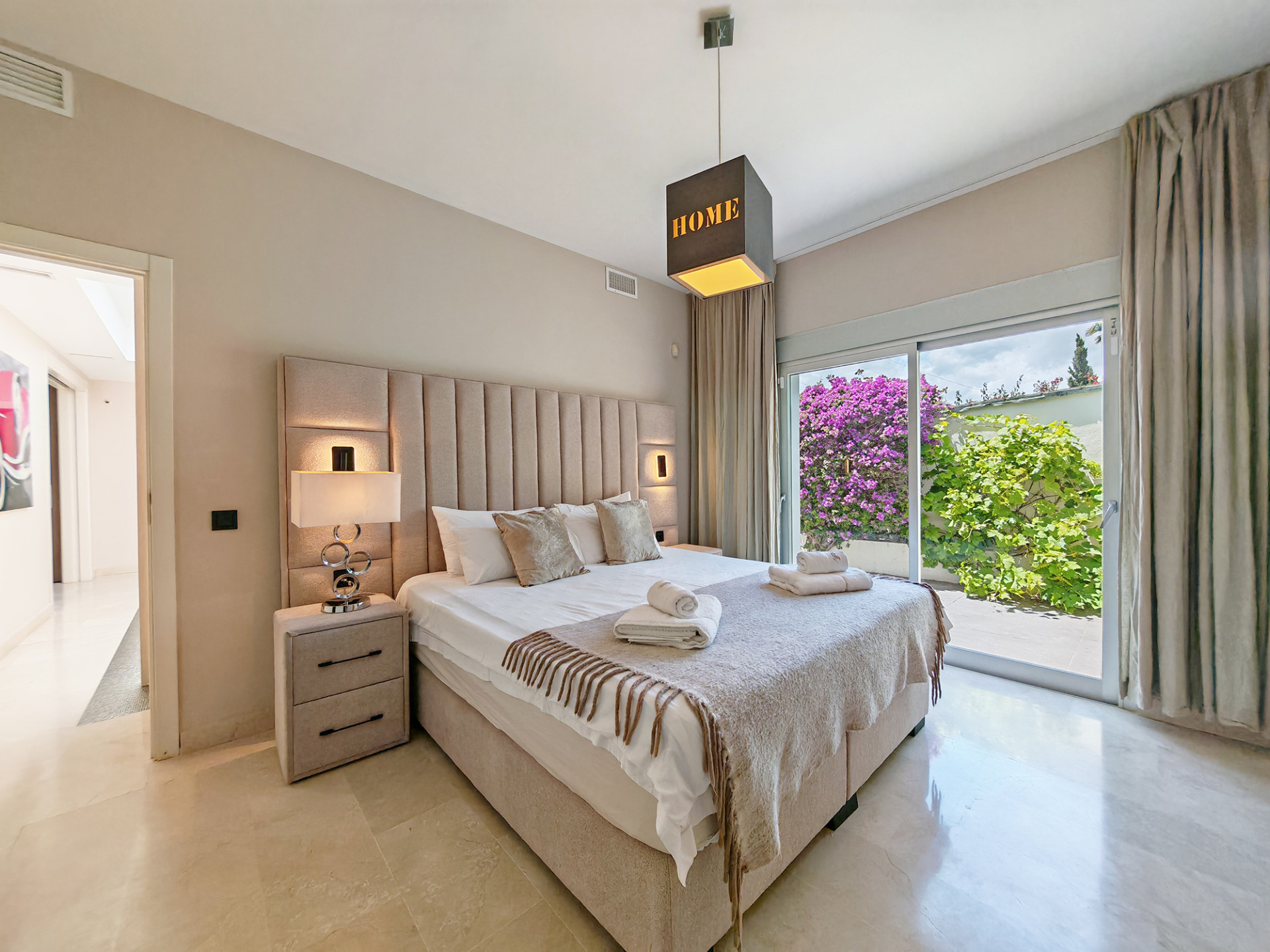 luxo-estate-14 El Rosario Marbella villa 3 Bedrooms