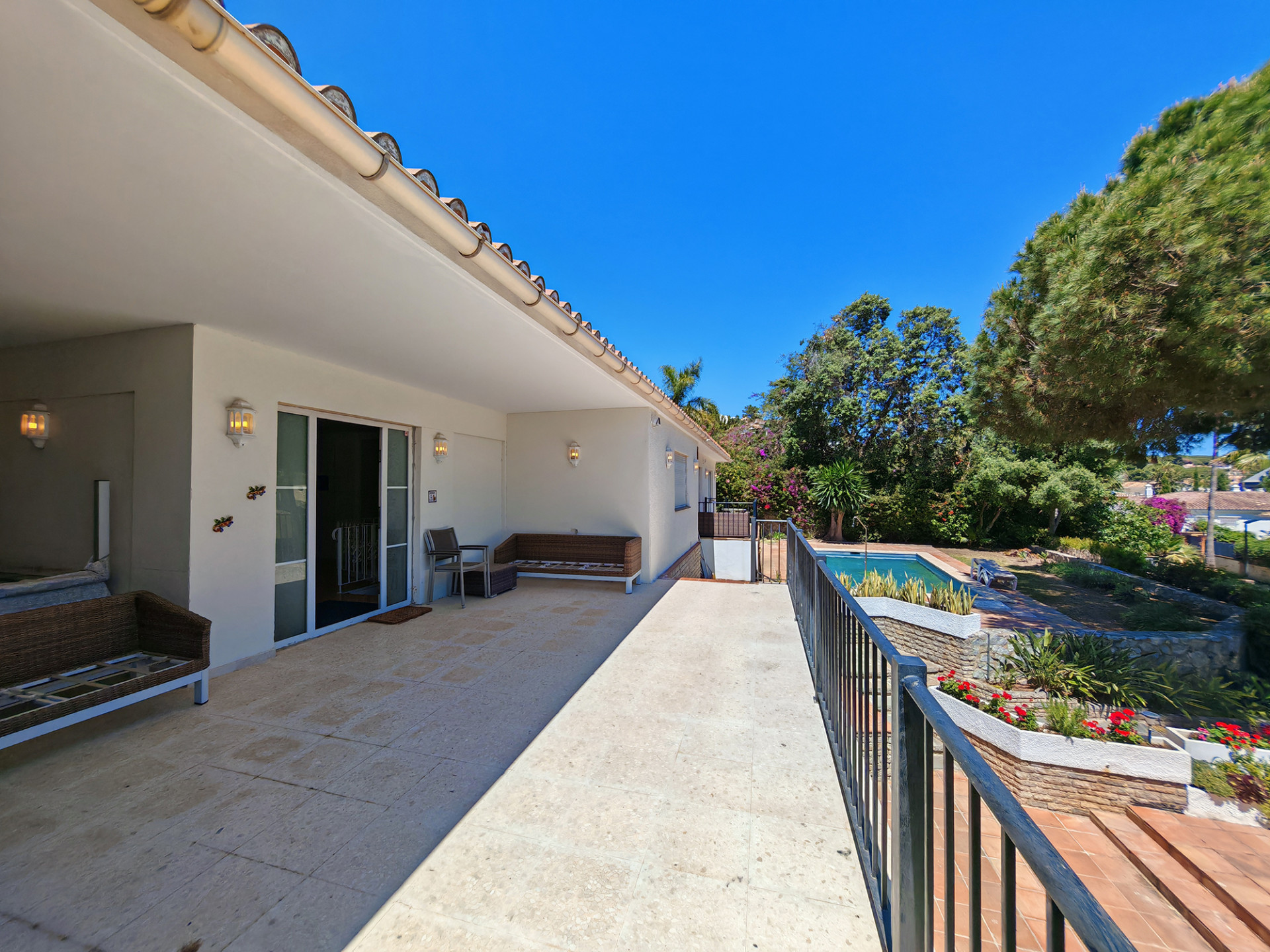 Marbesa Marbella villa 5 Bedrooms
