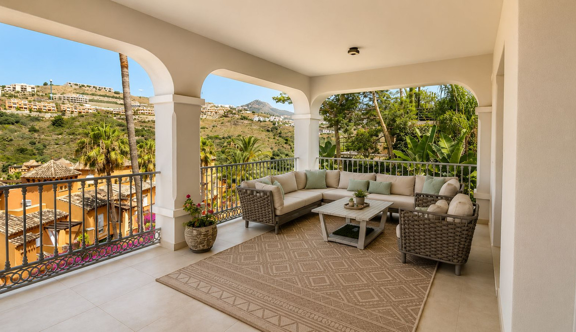 Benahavis villa 5 Bedrooms