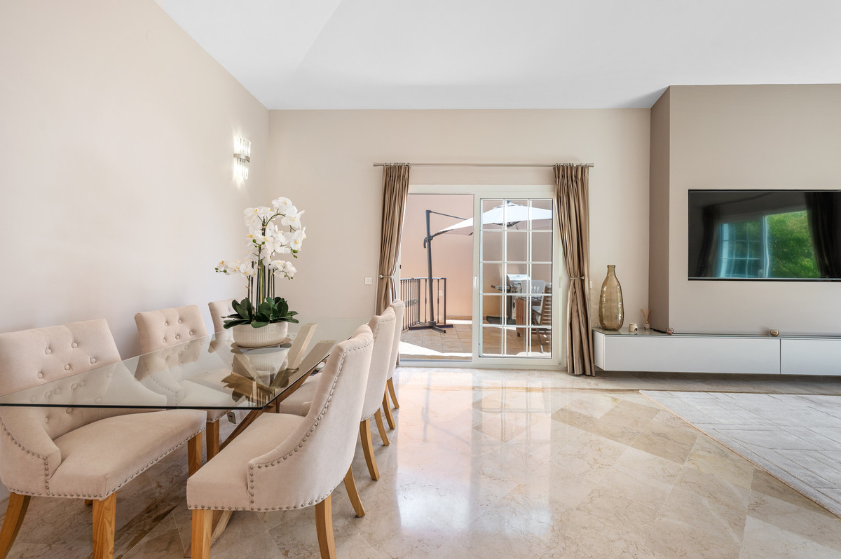 Nueva Andalucia Marbella villa 3 Bedrooms