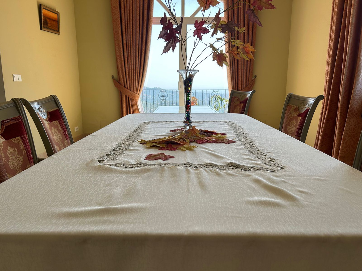 Estepona villa 7 Bedrooms