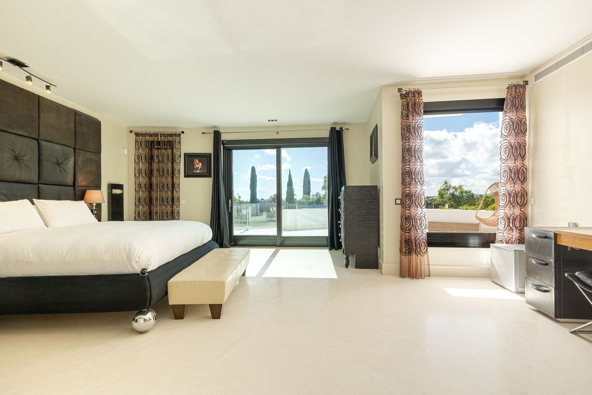 Los Flamingos Benahavis villa 8 Bedrooms