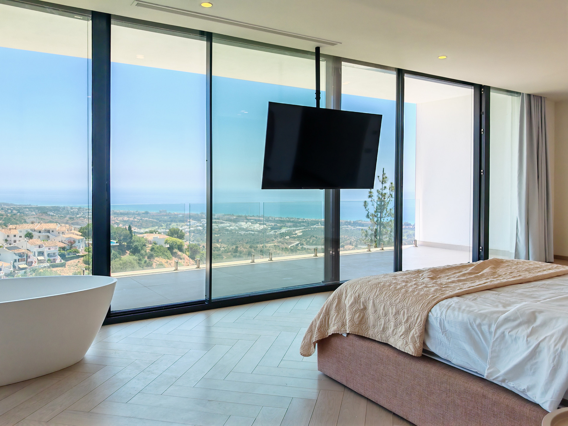 Los Monteros Marbella villa 4 Bedrooms