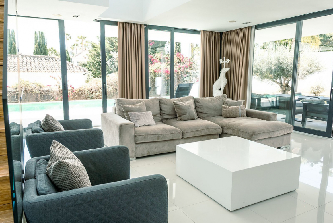 Nueva Andalucia Marbella villa 5 Bedrooms