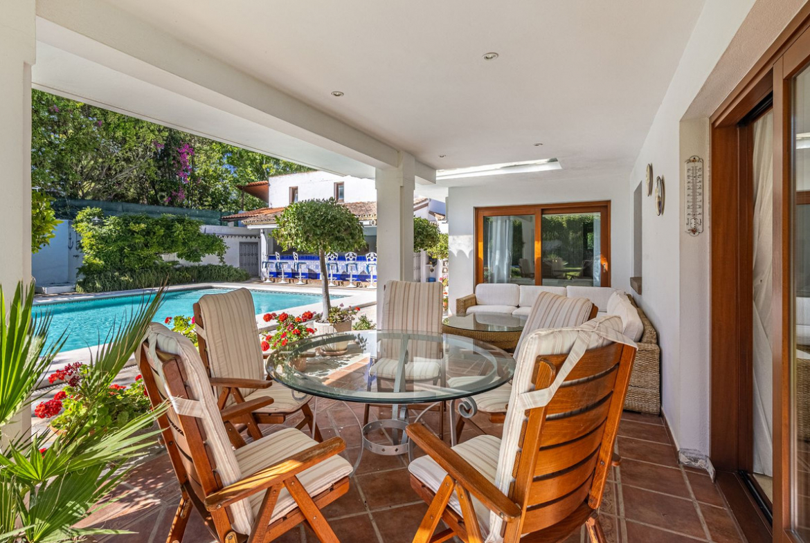 Cancelada Estepona villa 5 Bedrooms