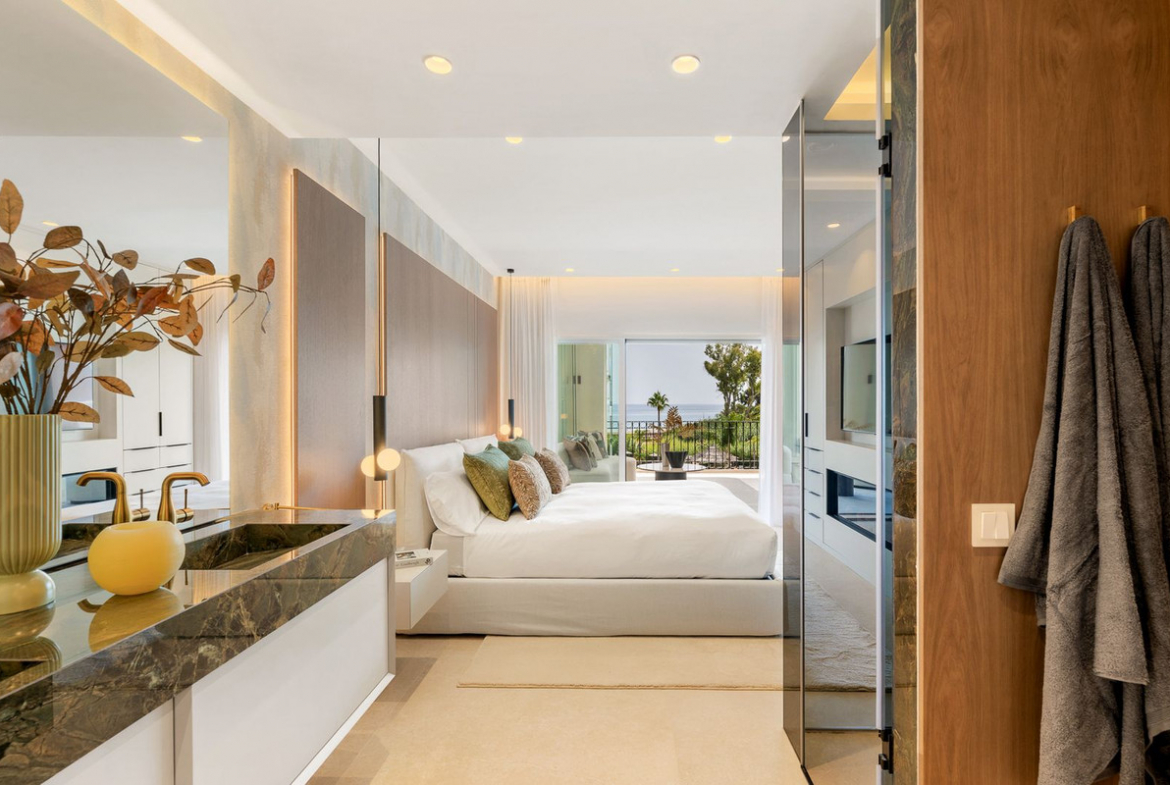 New Golden Mile Estepona apartment 3 Bedrooms