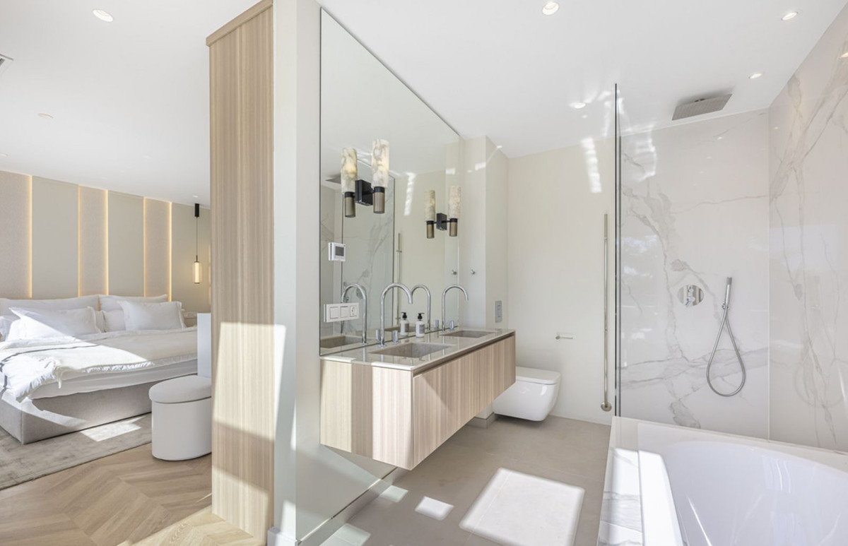Marbella Golden Mile Marbella townhouse 5 Bedrooms