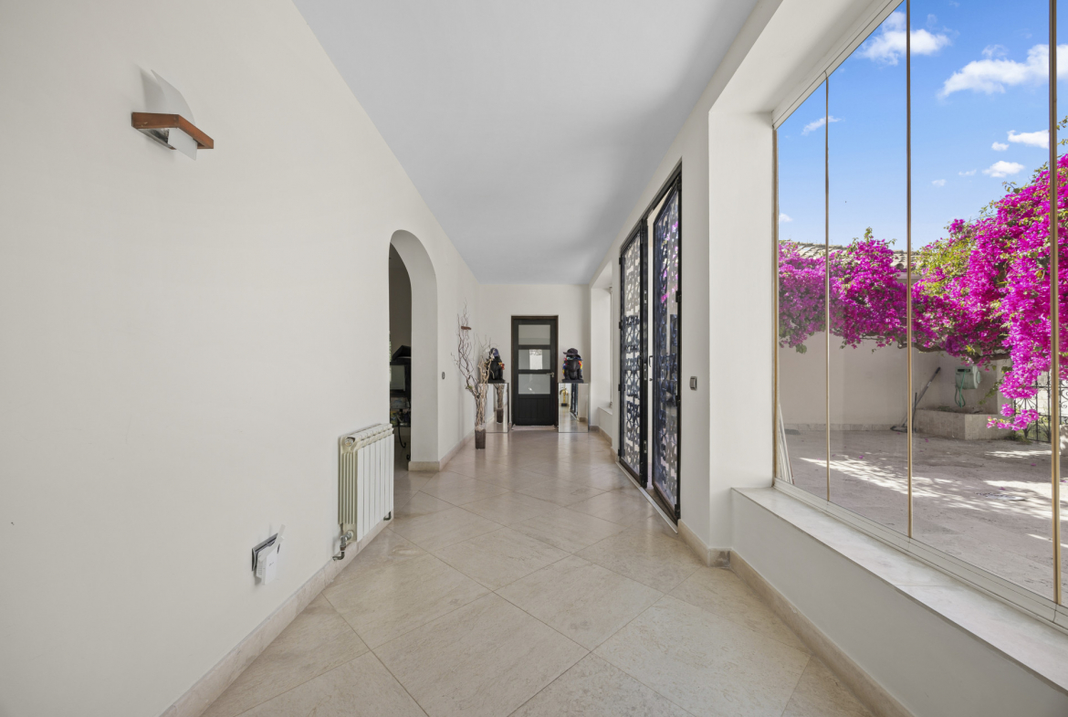 Estepona villa 4 Bedrooms