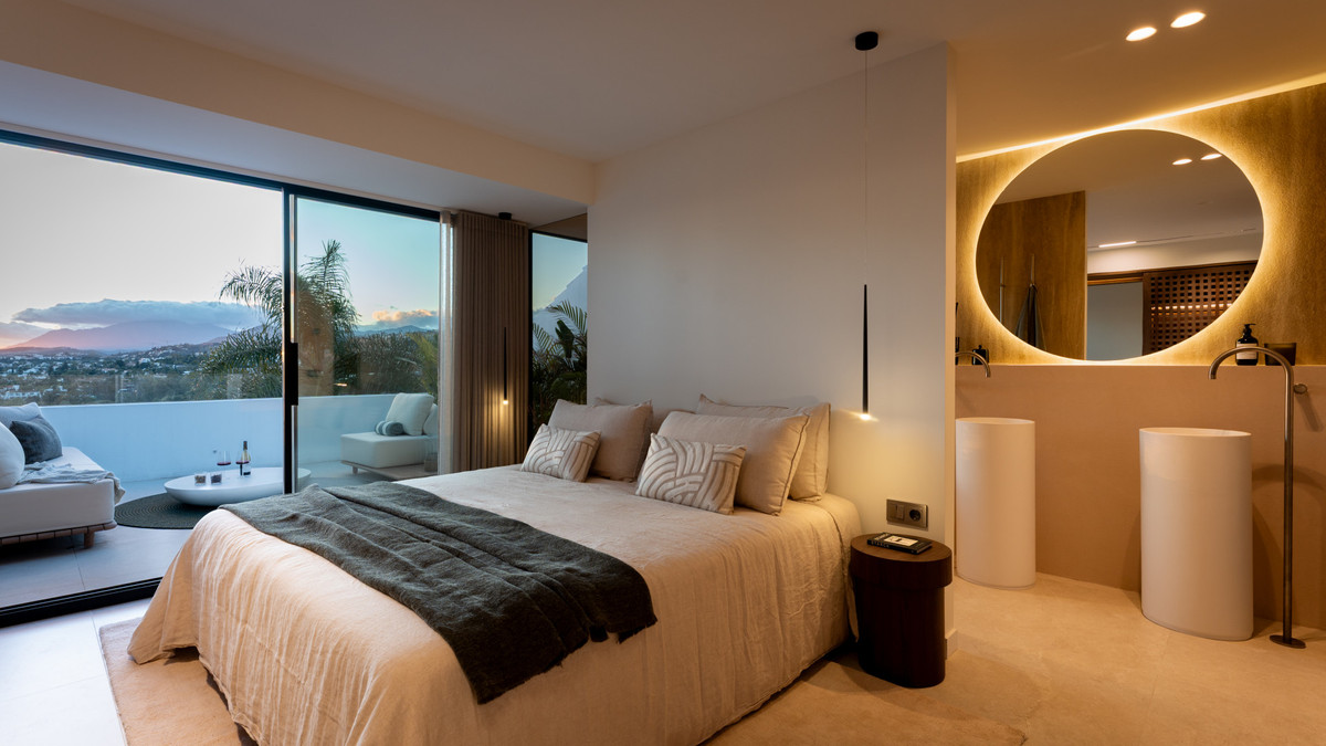 luxo-estate-14 Nueva Andalucia Marbella townhouse 3 Bedrooms