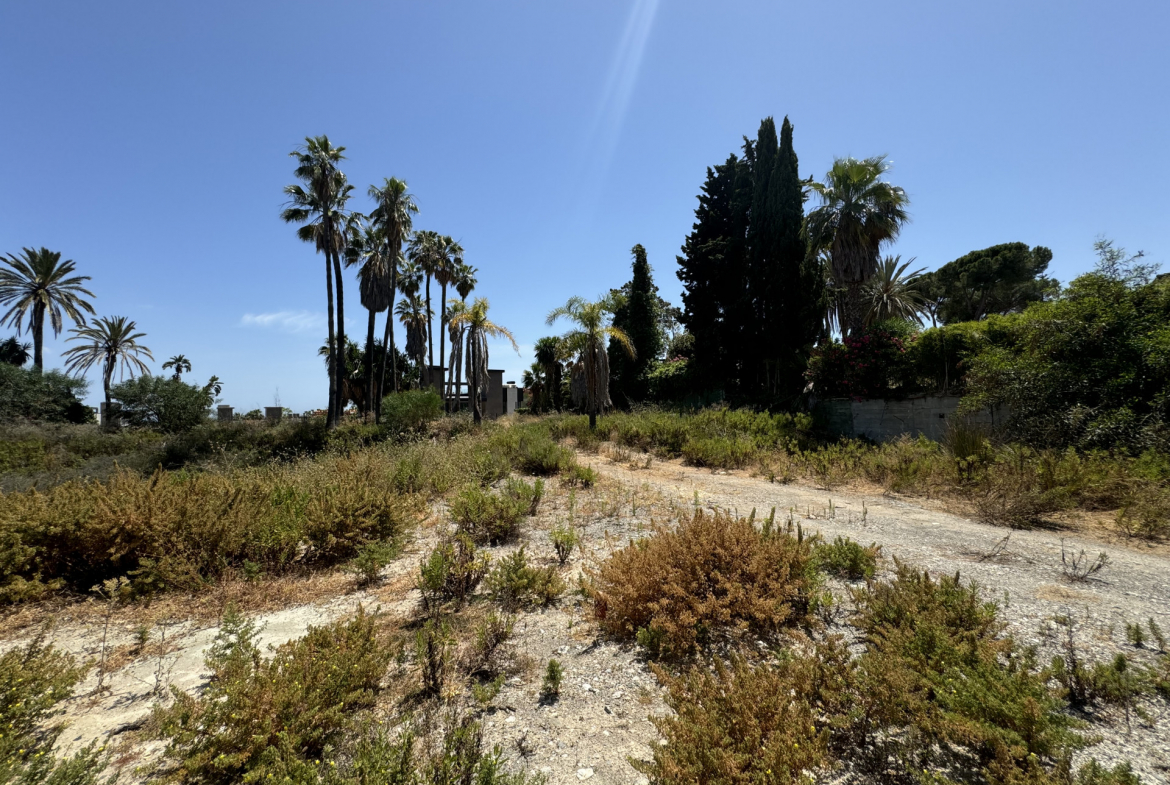 Nueva Andalucia Marbella plot  Bedrooms