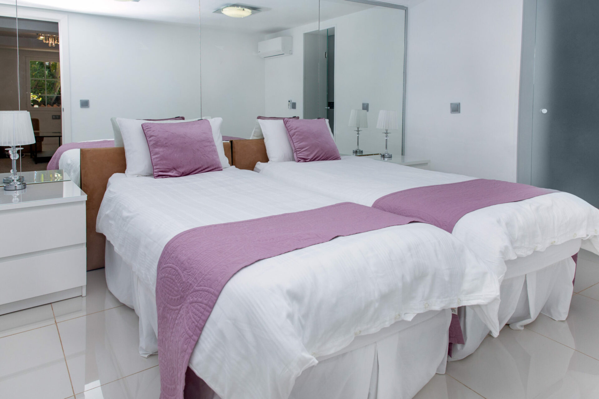 Elviria Marbella villa 8 Bedrooms
