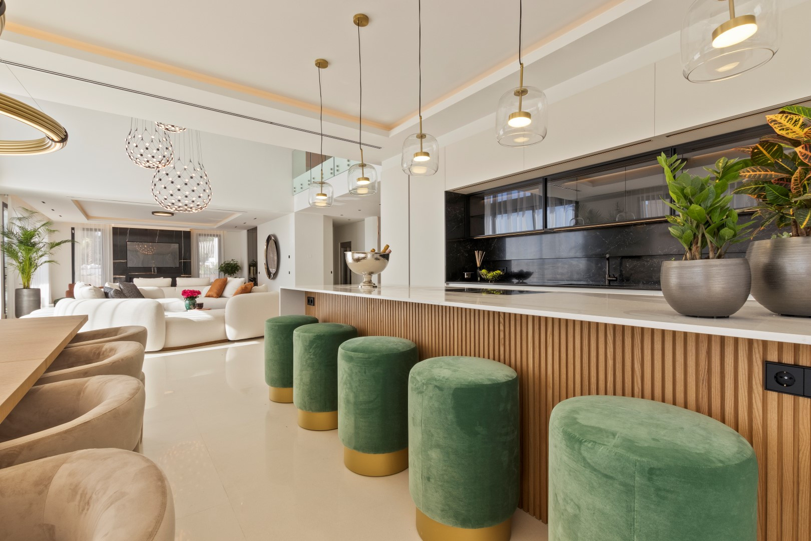 luxo-estate-14 Sierra Blanca Marbella villa 7 Bedrooms