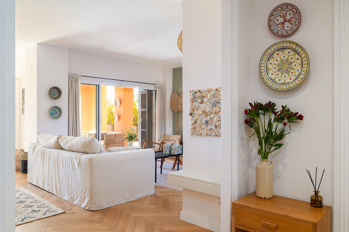 luxo-estate-14 Nueva Andalucia Marbella apartment 3 Bedrooms