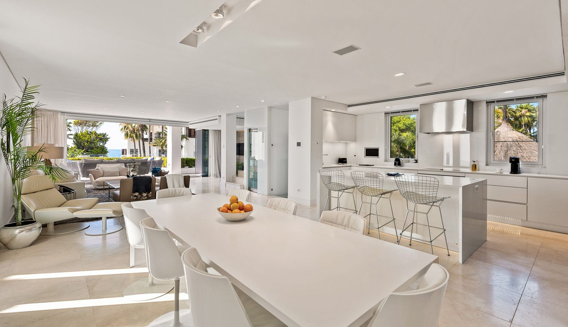 Marbella Golden Mile Marbella villa 4 Bedrooms