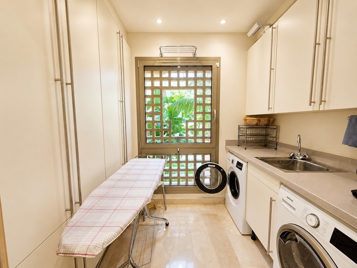 luxo-estate-14 Marbella Golden Mile Marbella apartment 2 Bedrooms