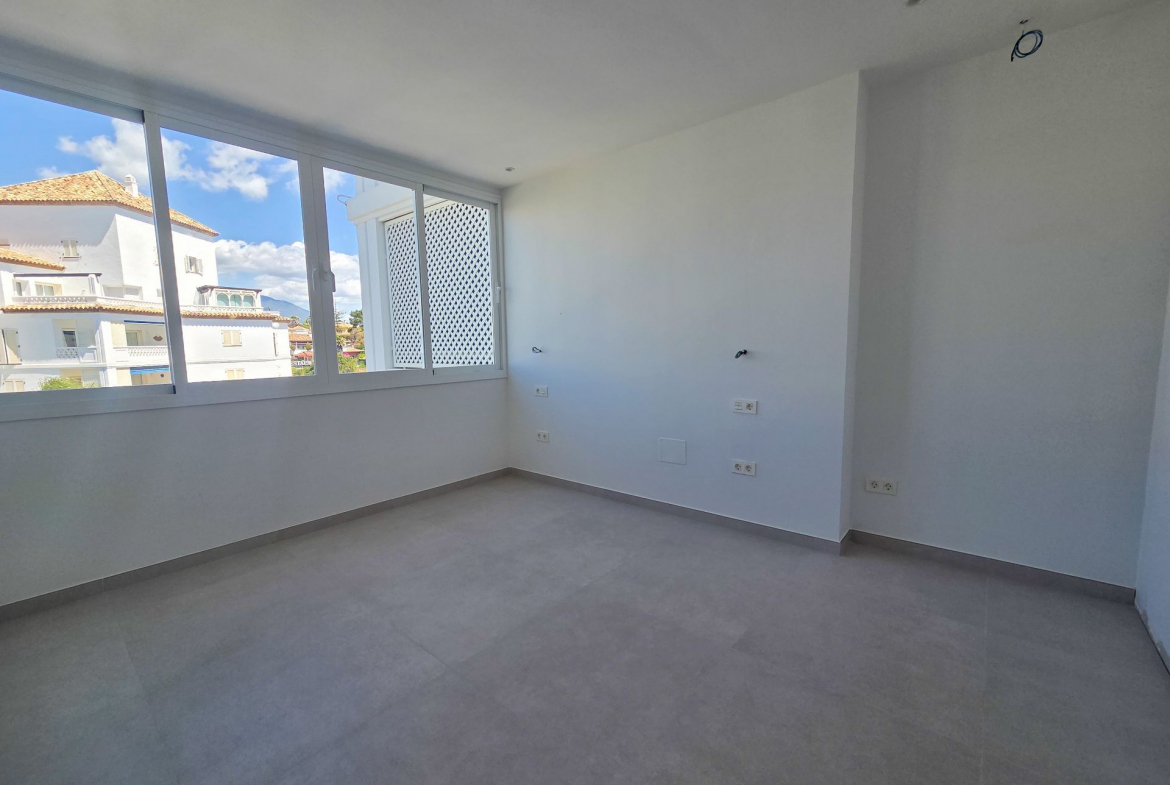 Nueva Andalucia Marbella apartment 3 Bedrooms