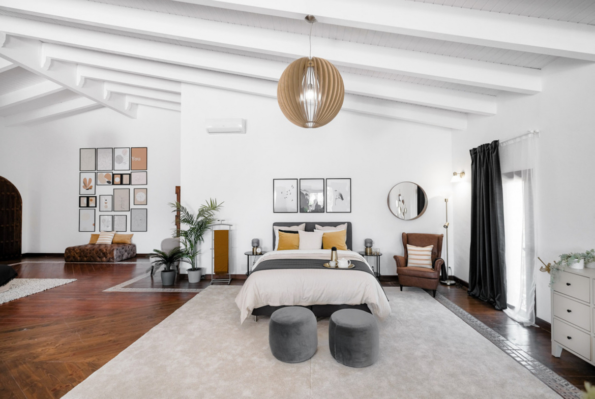 Nueva Andalucia Marbella villa 10 Bedrooms