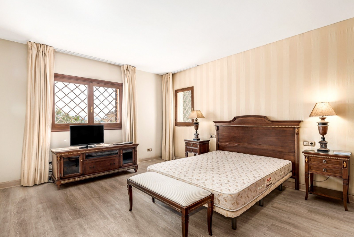 Rio Real Marbella villa 4 Bedrooms