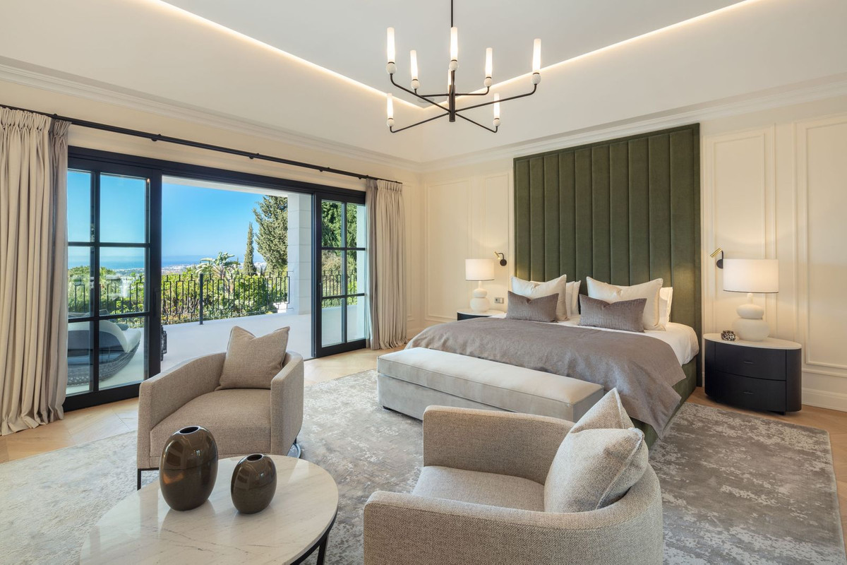 luxo-estate-15 Sierra Blanca Marbella villa 6 Bedrooms