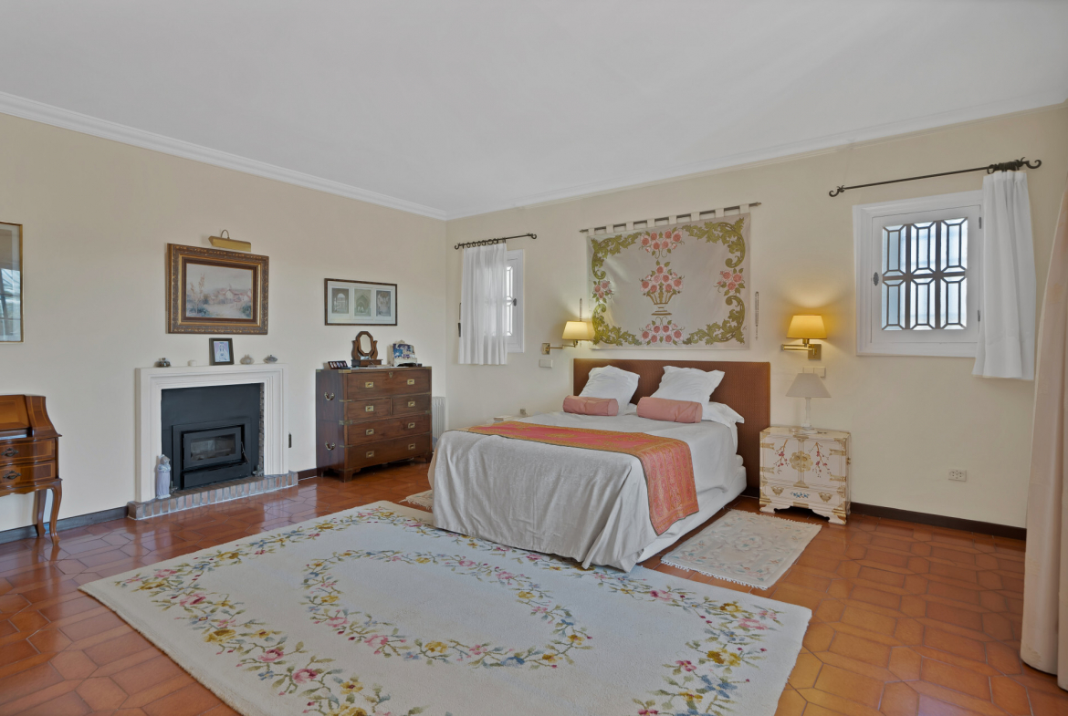 Nueva Andalucia Marbella villa 6 Bedrooms