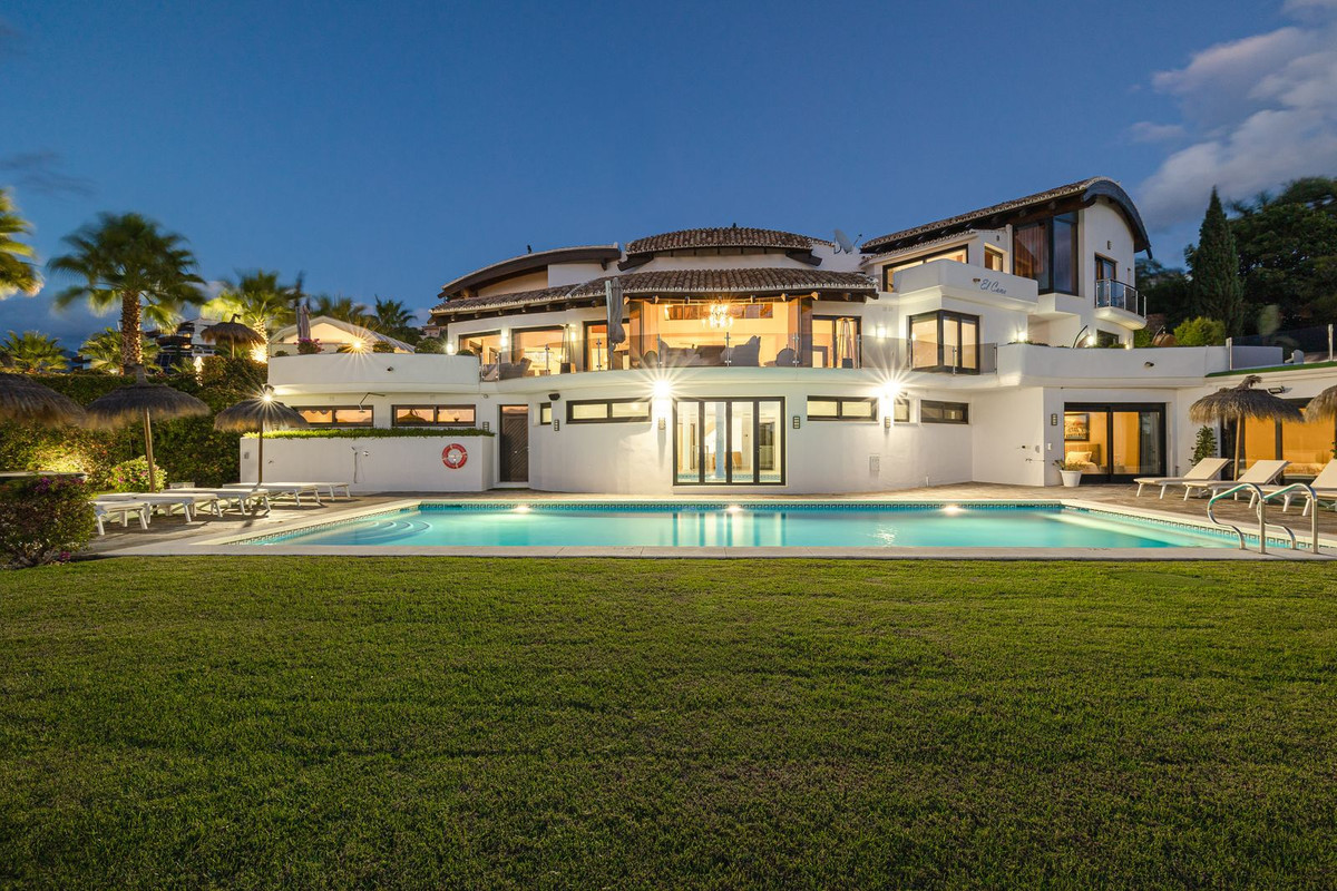 Los Flamingos Benahavis villa 8 Bedrooms