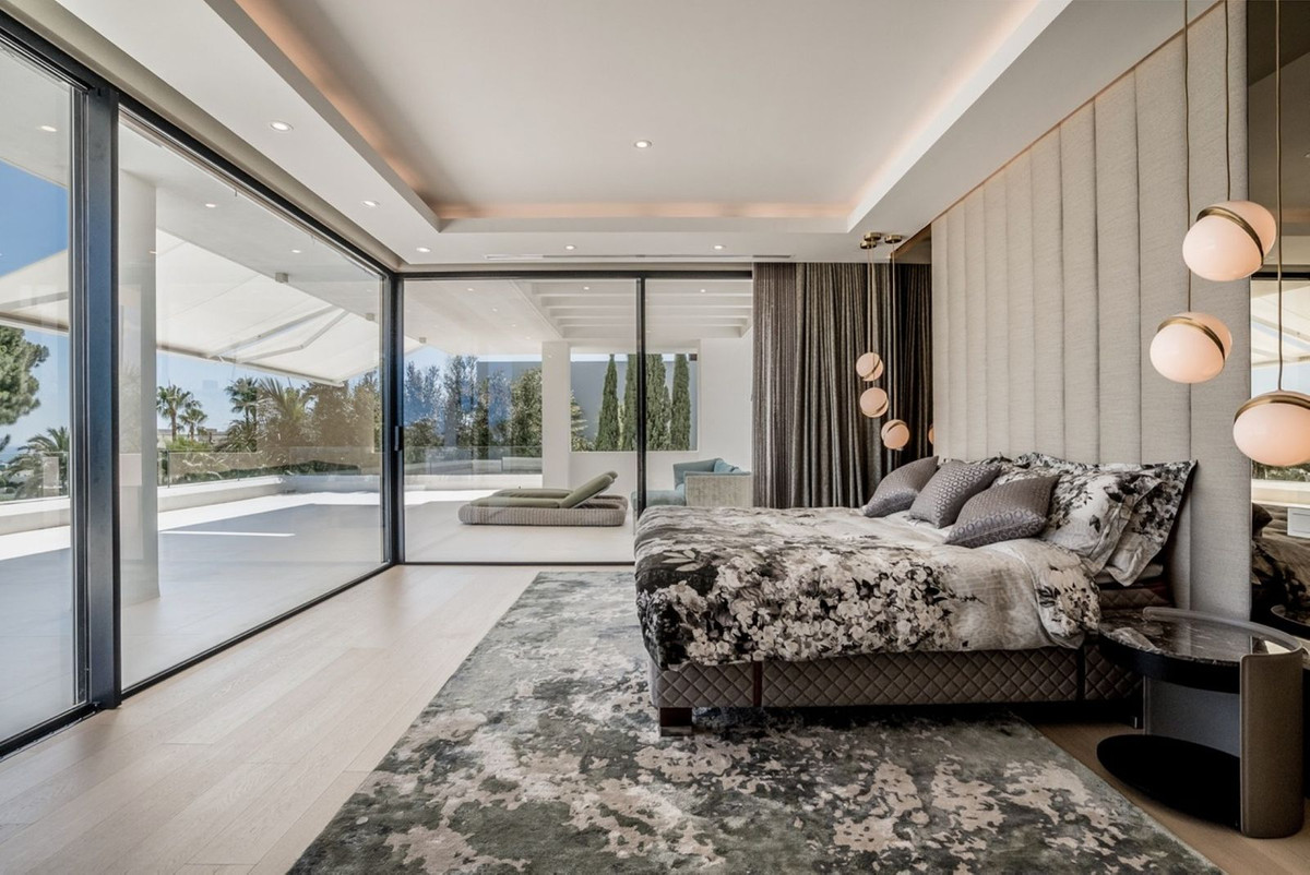 luxo-estate-15 Marbella Golden Mile Marbella villa 5 Bedrooms