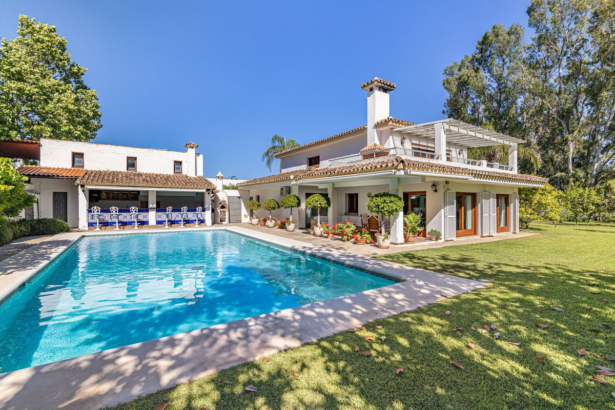 Cancelada Estepona villa 5 Bedrooms