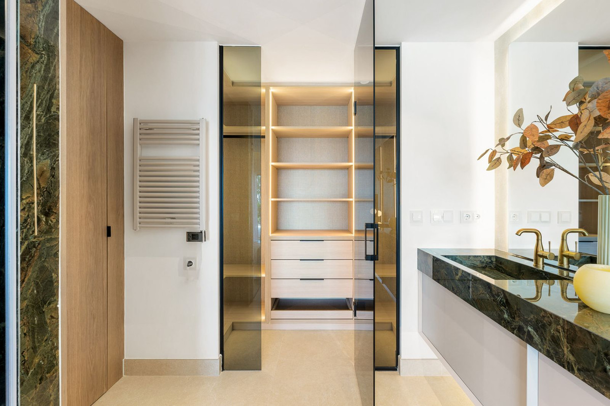 New Golden Mile Estepona apartment 3 Bedrooms