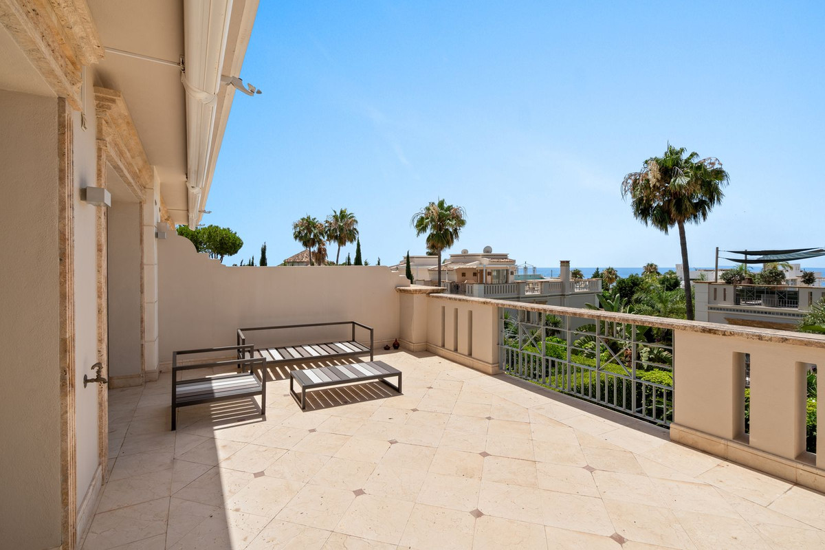 Sierra Blanca Marbella townhouse 4 Bedrooms