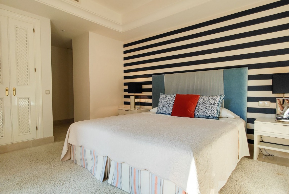 Nueva Andalucia Marbella penthouse 3 Bedrooms