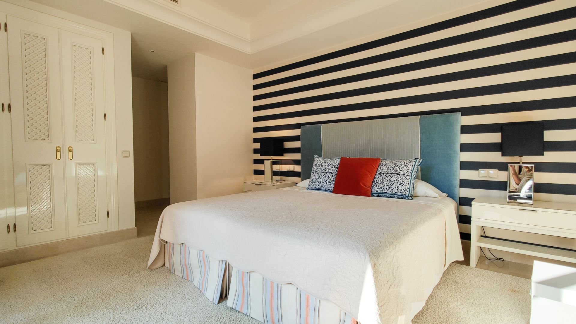 Nueva Andalucia Marbella penthouse 3 Bedrooms