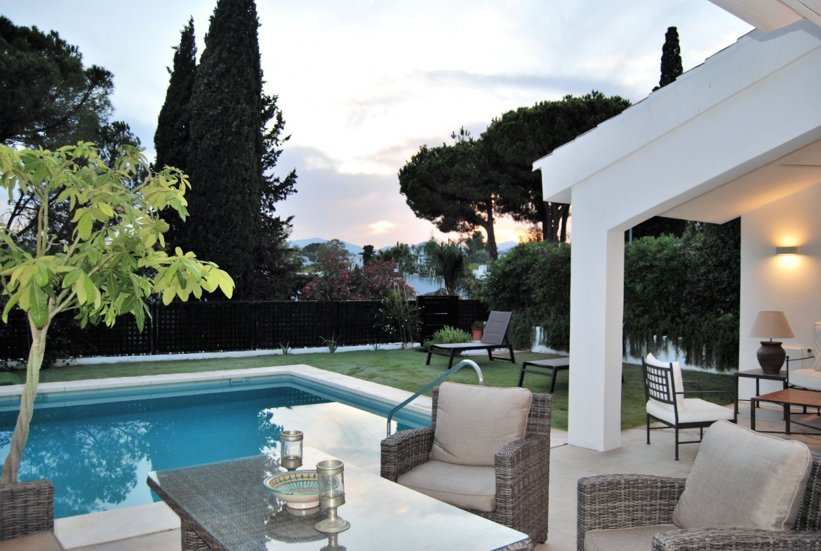 Nueva Andalucia Marbella townhouse 4 Bedrooms