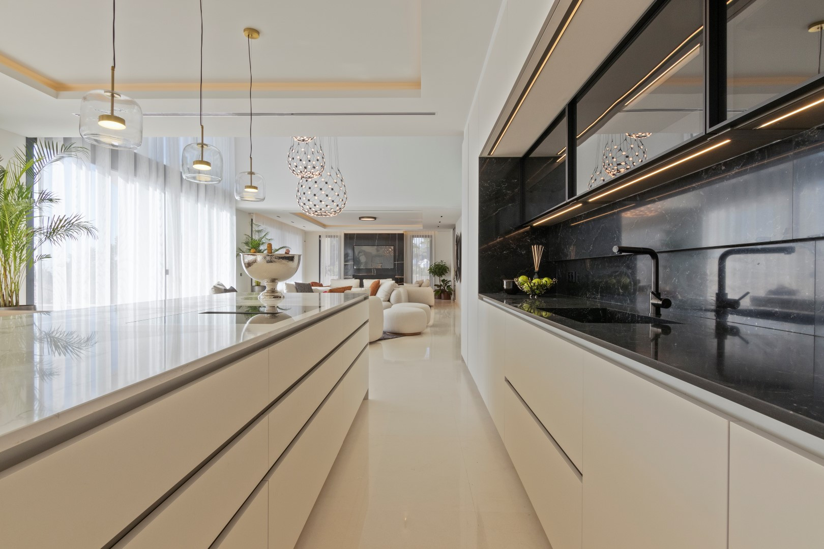 luxo-estate-15 Sierra Blanca Marbella villa 7 Bedrooms