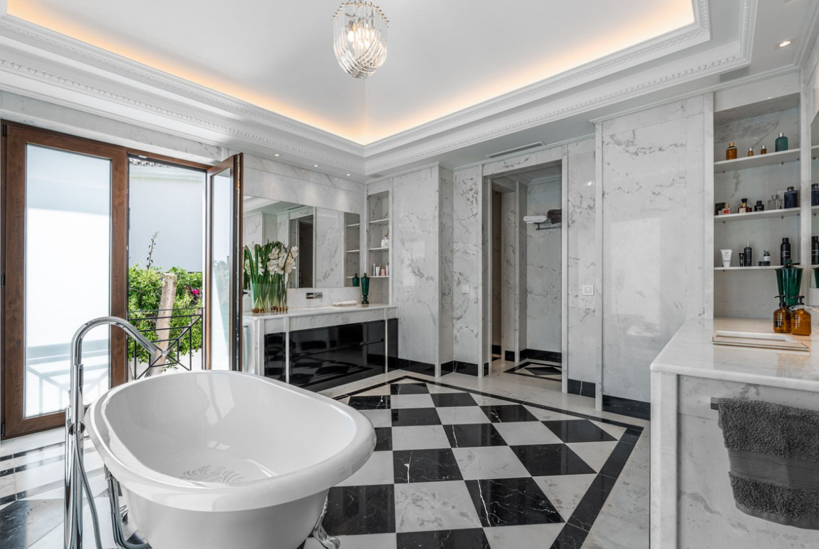 Marbella Golden Mile Marbella villa 8 Bedrooms