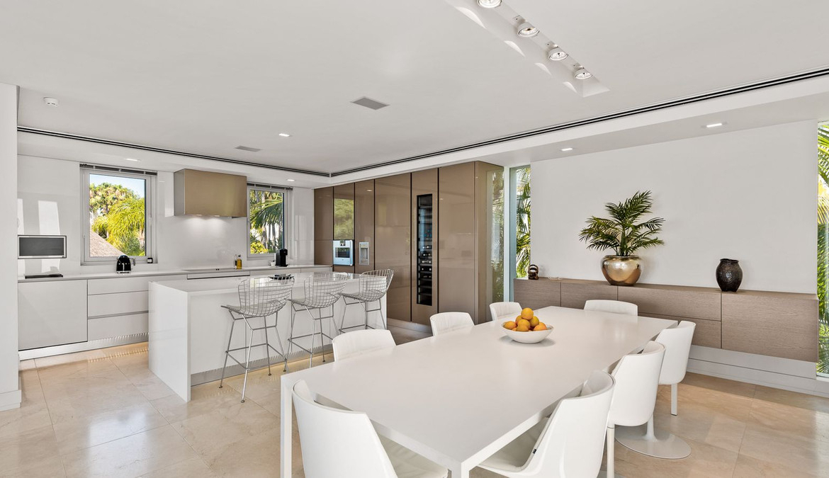 Marbella Golden Mile Marbella villa 4 Bedrooms
