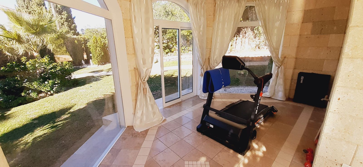 El Rosario Marbella villa 5 Bedrooms