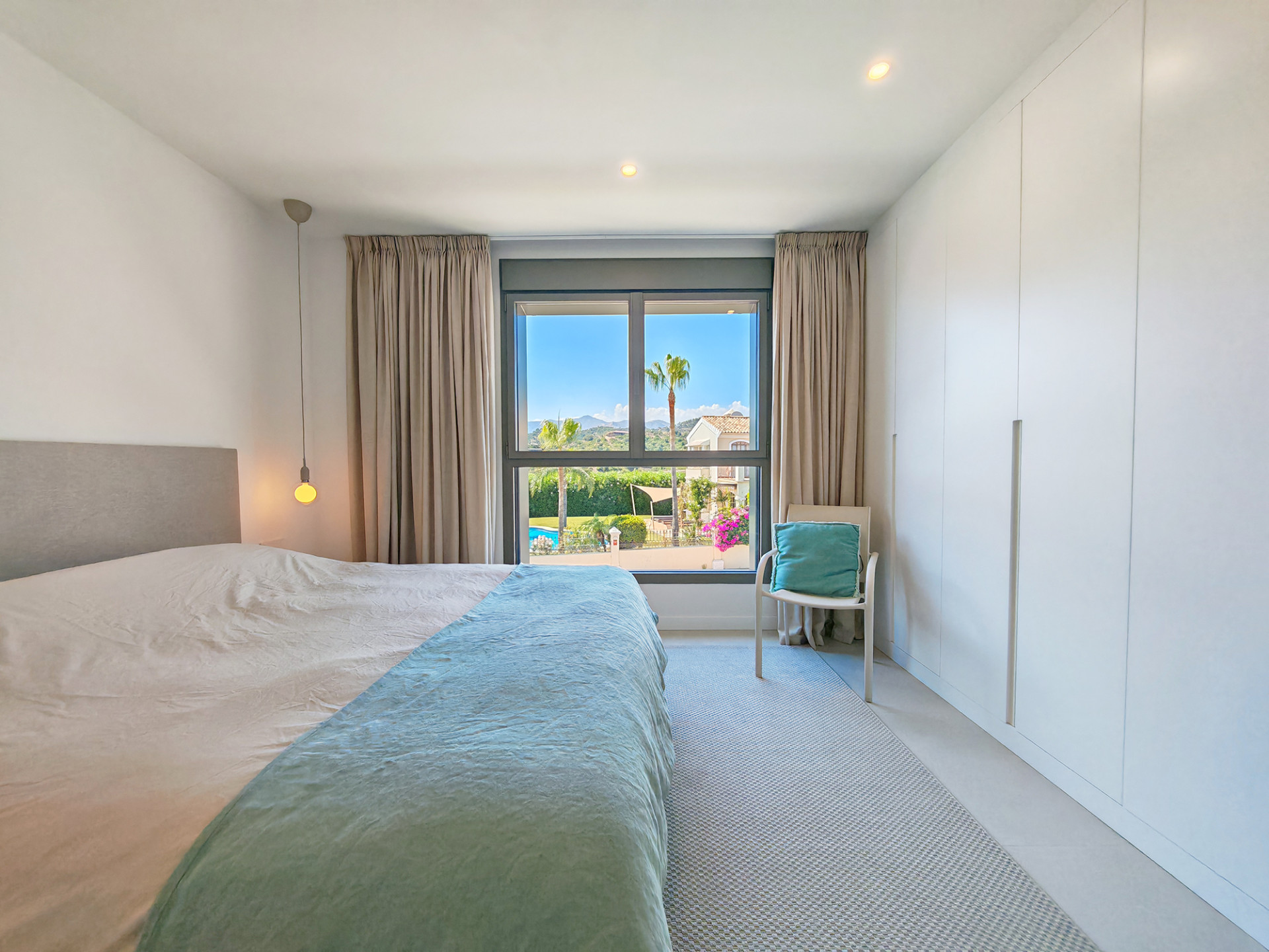 luxo-estate-15 Estepona apartment 3 Bedrooms