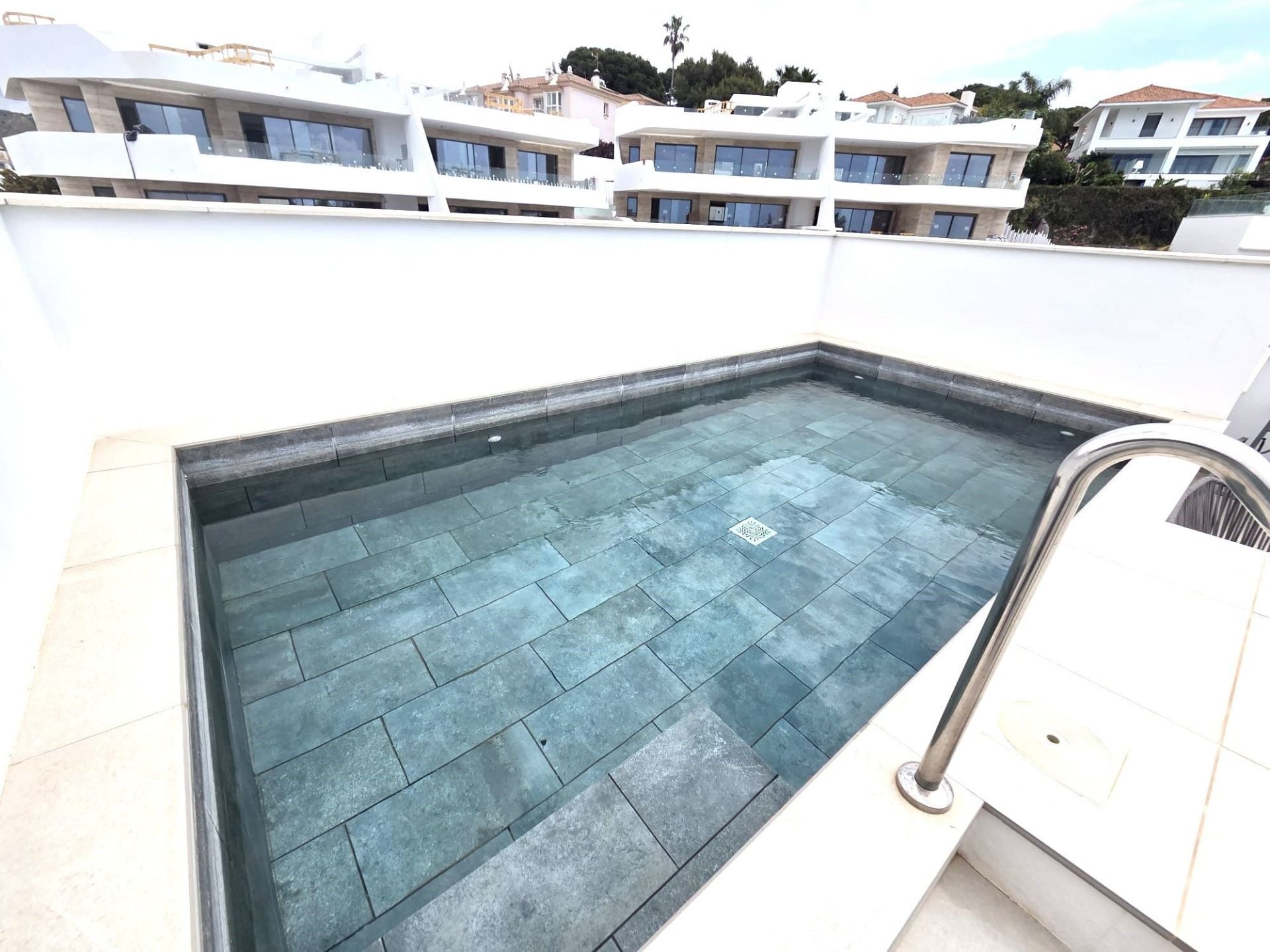 luxo-estate-15 Cabopino Marbella penthouse 4 Bedrooms