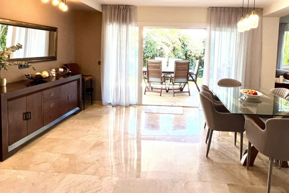 Marbella villa 4 Bedrooms