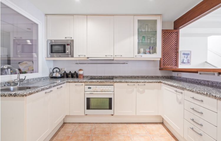 Estepona apartment 3 Bedrooms
