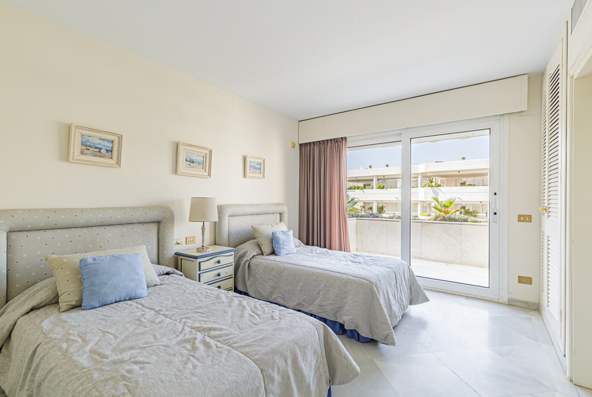 Puerto Banus Marbella penthouse 3 Bedrooms