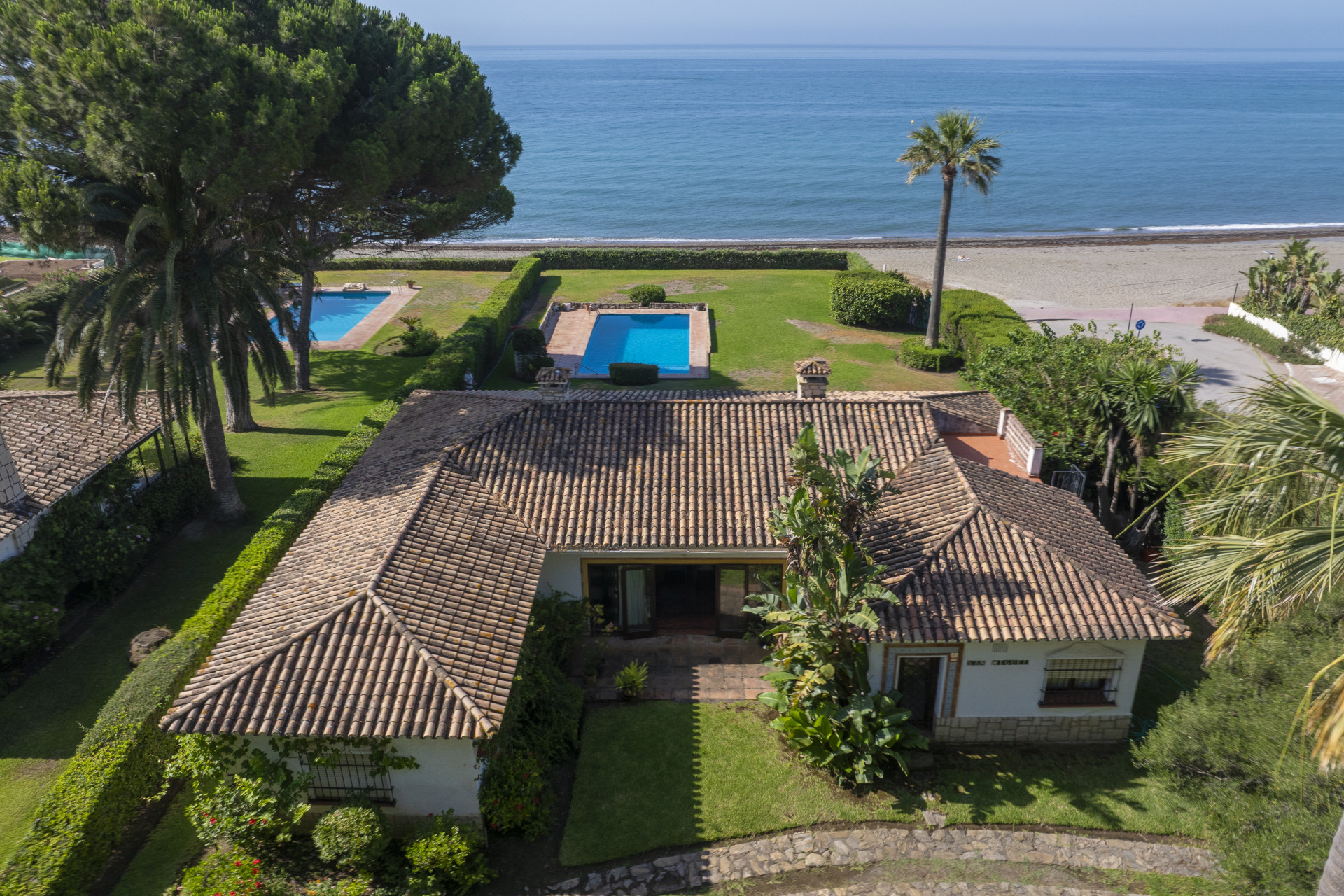 Estepona villa 5 Bedrooms