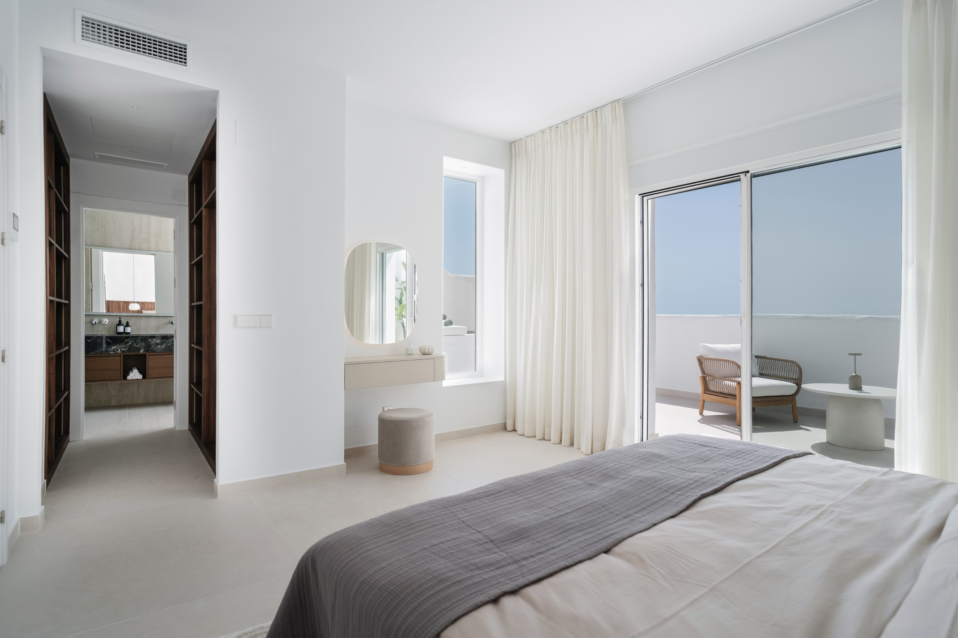 Nueva Andalucia Marbella penthouse 3 Bedrooms