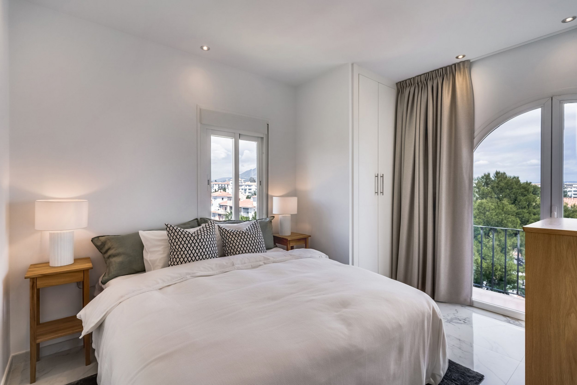 Puerto Banus Marbella penthouse 3 Bedrooms