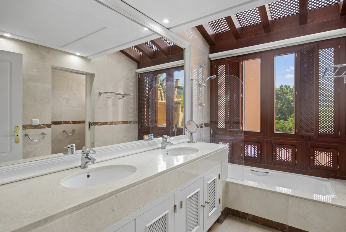 San Pedro Alcantara penthouse 3 Bedrooms