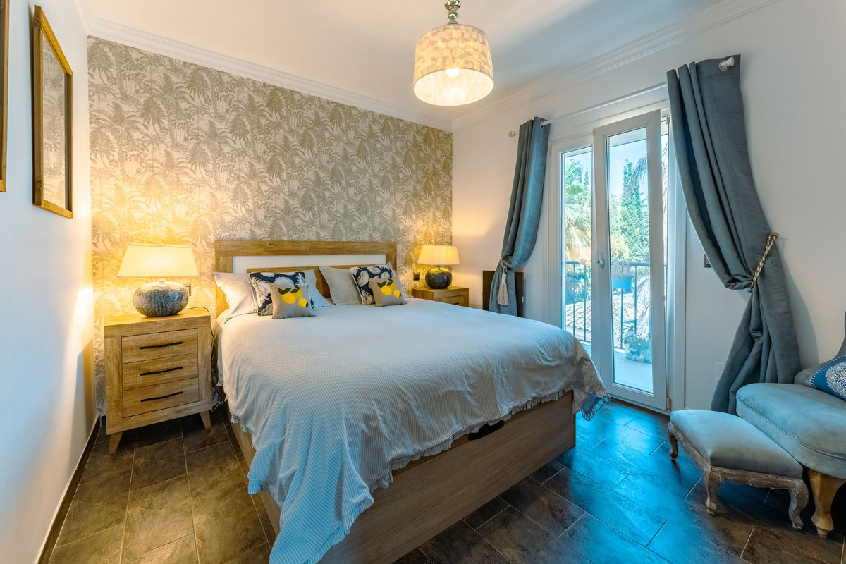 Estepona villa 4 Bedrooms