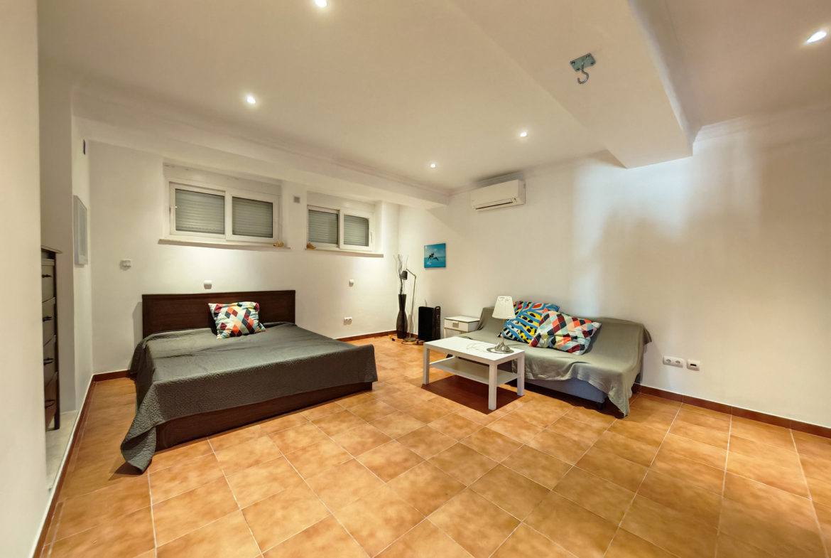Marbesa Marbella villa 5 Bedrooms